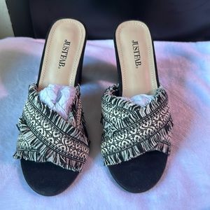 JUSTFAB Zella Block Heel Size 7